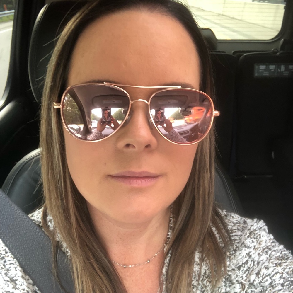 Meet your Posher, Jennifer